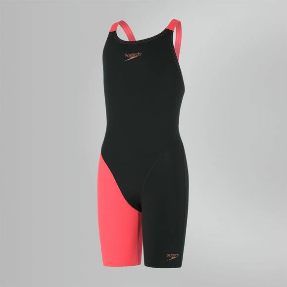 Speedo - Girls Junior Fastskin Endurance+ Openback Kneeskin Black/Red 5 Speedo - Girls Junior Fastskin Endurance+ Openback Kneeskin Black/Red - Image 3